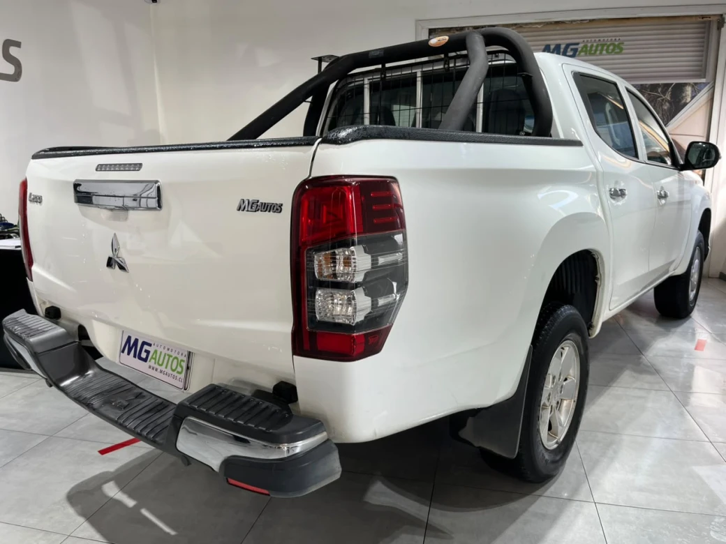 imagen 0 de vehiculo con id 2209